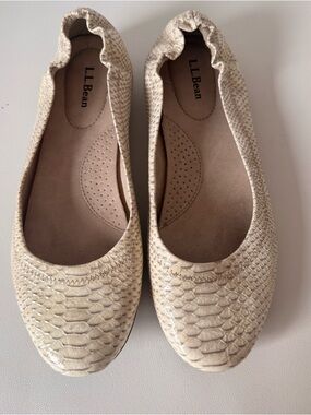 L.L. Bean Women's Cream Snake Skin Ballet Flats 7.5